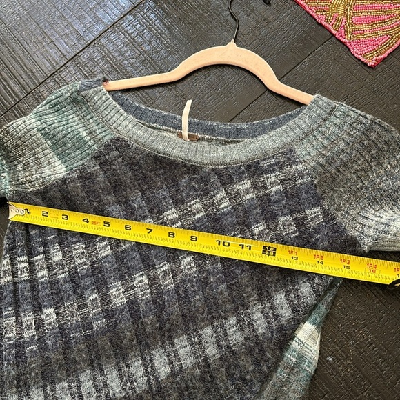 Free People Blue Green Boatneck Sweater Wool blend XS - Picture 7 of 9